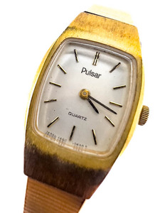 lot 80 image: Ladys Pulsar Y590-5439 yellow stainless steel and base metal Quartz Analog watch. New Battery