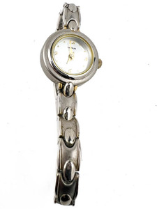 lot 83 image: Ladys Lorus LR0424 yellow and white stainless steel and base metal Quartz Analog watch. New Battery