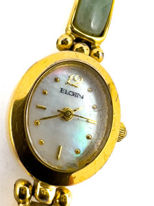lot 101 image: Ladys Elgin EG092 Mother of Pearl dial & Jade Inlaid band yellow Quartz Analog watch. New Battery