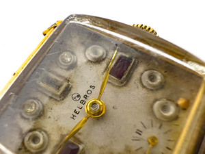 lot 114 image: Mens (Small size) Helbros Swiss cal. 82M 17J yellow 10k RGP Mechanical Watch. NOT WORKING.