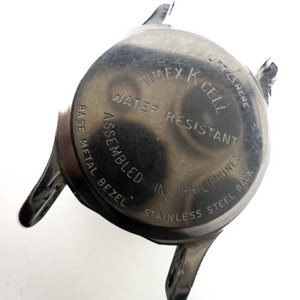 lot 134 image: Ladys Timex white dial white stainless steel and base metal Quartz Analog watch. NOT WORKING