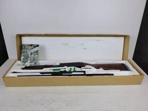 lot 560 image: Remington 870 Express Super Magnum Combo - NEW IN BOX