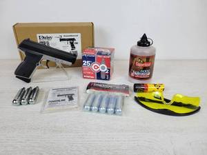 lot 576 image: Remanufactured Daisy Power Line 5501 Co2 Semi-Automatic BB Gun