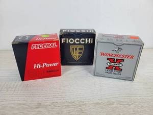 lot 593 image: 66 Rounds of 2-34 12 Gauge Shotgun Shells