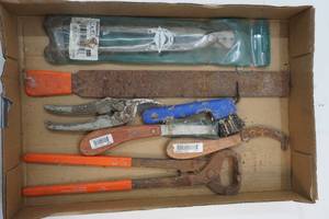 hoof trimmers