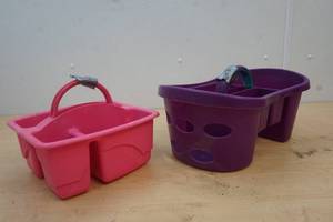 grooming containers