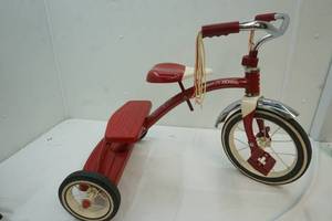 Childrens Radio Flyer retro red model #33 bike