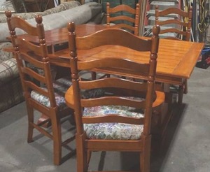Table & Chair Set