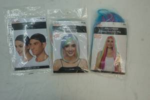 Wigs, hair net