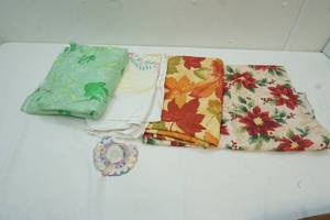 Holiday Table Cloths