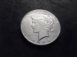 lot 42 image: 1925 Peace Silver Dollar