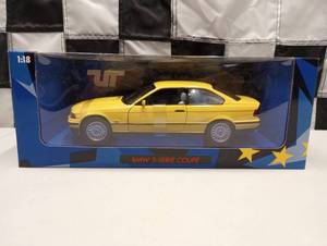 lot 8 image: UT Models BMW 3-Serie Coupe 18th Scale Die Cast Car