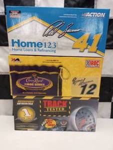 lot 60 image: Action 124th Scale Die Cast Cars