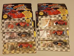 lot 98 image: Racing Champions Roaring Racers 164th Scale Die Cast Cars