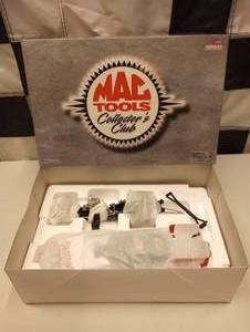 lot 226 image: Action Mac Tools John Force Castrol 124th Scale Funny Car Die Cast
