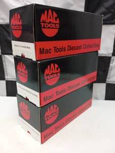 lot 278 image: Mac Tools Die Cast Coin Banks
