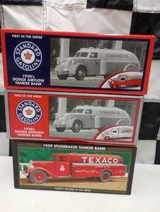 lot 287 image: Ertl Collectibles Standard  Texaco Die Cast Coin Banks