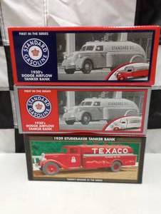 lot 288 image: Ertl Collectibles Standard  Texaco Die Cast Coin Banks