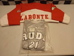 lot 338 image: Nascar Racing Adult Medium Sweatshirts