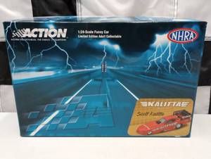 lot 393 image: NHRA Action Scott Kalitta #319 124th Scale Die Cast Funny Car