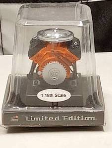 lot 421 image: Liberty Dodge 426 Hemi V8 164th Scale Model Engines