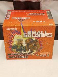 lot 423 image: Action Cruz Pedregon Small Soldiers 14 Scale Helmet