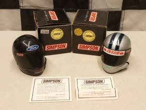 lot 426 image: Simpson Miniature Helmets