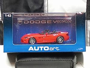 lot 496 image: Autoart Dodge Viper SRT -10 143rd Scale Die Cast Car