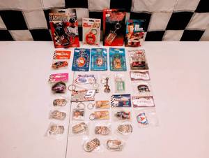 lot 434 image: Lot Of Nascar Assorted Key Chains