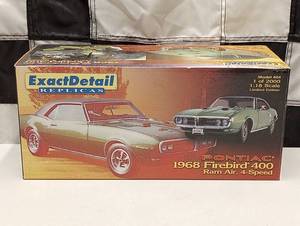 lot 505 image: Exact Detail 1968 Pontiac Firebird 400 118th Scale Die Cast Car