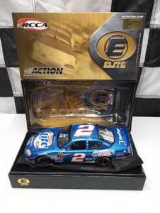 lot 588 image: Action Elite 124 Rustey Wallace #2 Car Low Serial # 20 Of 288