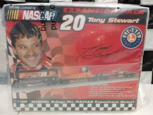 lot 652 image: Nascar Lionel Tony Stewart #20 Expansion Pack Trains
