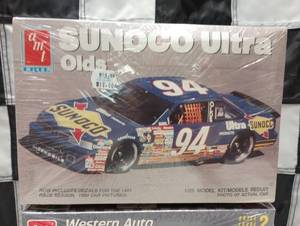 lot 666 image: AMT Ertl 125th Scale Model Kits