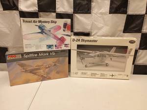 lot 668 image: Assorted Airplane Model Kits