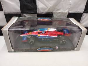 lot 683 image: Green Light Limited Edition Indy Car Series Garage 118th Scale Die Cast