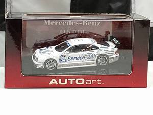 lot 729 image: Autoart Mercedes Benz CLK DTM 143rd Scale Die Cast Car