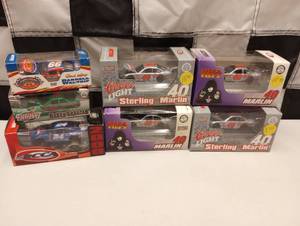 lot 750 image: Action Assorted 164th Scale Die Cast Cars