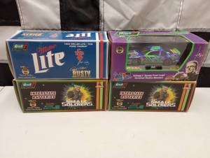 lot 759 image: Revell 143rd Scale Die Cast Cars