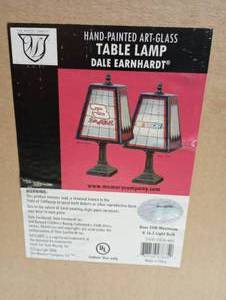 lot 442 image: Hand Painted Art Glass Dale Earnhardt Table Lamp