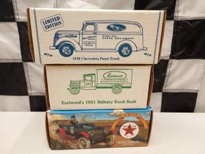 lot 801 image: (3) Die Cast Car Banks