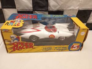 lot 852 image: Joy Ride Speed Racer #5 Mach 118th Scale Die Cast