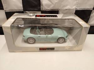 lot 853 image: UT Models BMW Z3 Roadster 2.8 118th Scale Die Cast