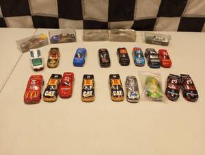 lot 867 image: Nascar Assorted 164th Scale Die Cast Cars
