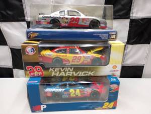 lot 873 image: Action 124th Scale Die Cast Cars