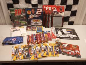 lot 898 image: Nascar Assorted Lot Of Office Supplies