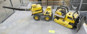 lot 6 image: Tonka construction toys