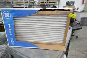 lot 62 image: 16x25x1 furnace filters