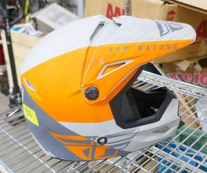 lot 84 image: Nice Youth Medium Dirt Bike helmet