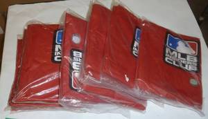 lot 109 image: 8 Rain ponchos