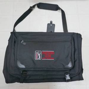 lot 175 image: New PGA tour folding garment bag